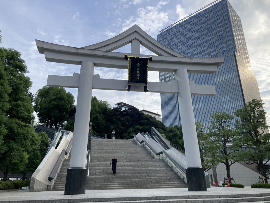 日枝神社鳥居